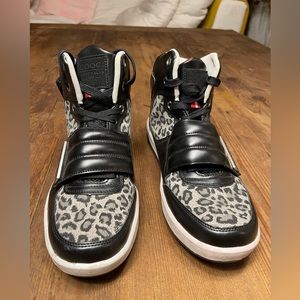 COOGI Australia leopard Black and Gray sneakers.